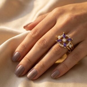 ANEL ESTRELAR - ANEL COM DIAMANTES E TANZANITAS 5G OURO AMARELO 18K